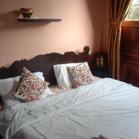 Pukyo Bed And Breakfast Belgian Lao Ban Nangoy Exterior photo